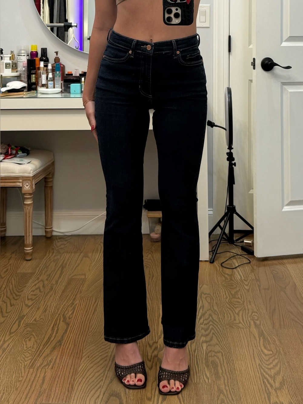 Women’s Banana Republic High-Rise Straight Jeans in Black